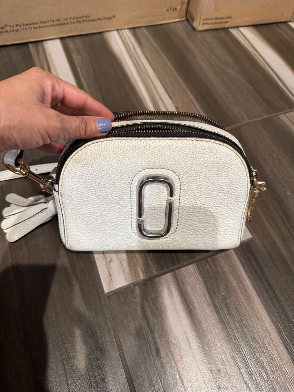 Marc Jacobs White Pebbled Leather Snapshot Crossbody